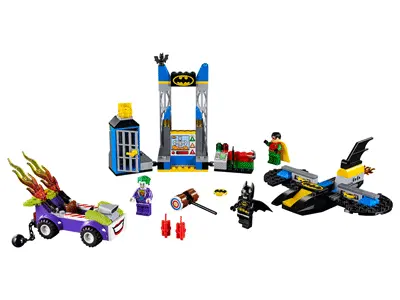 LEGO The Joker Batcave Attack set 10753