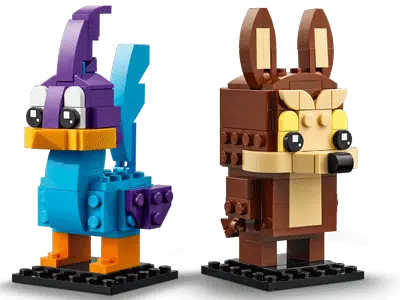 Road Runner™ & Wile E. Coyote™