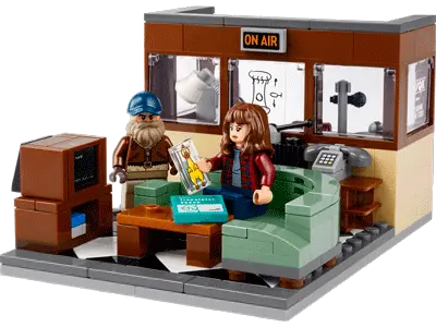 LEGO Stranger Things: WSQK Radio Station set 40891