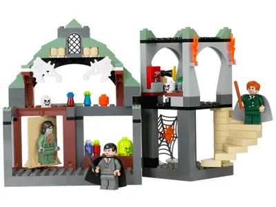 LEGO Professor Lupin's Classroom set 4752