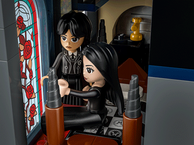 LEGO set 76786 Morticia's Cottage